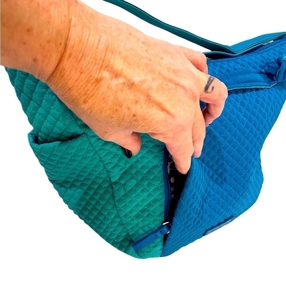 Vera Bradley Hadley On-The-Go Bag Bahama Bay Turquoise 2-Tone Quilted EUC - Picture 5 of 13
